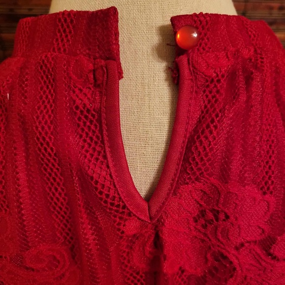 Elegant Red Lace Women's Top - Picture 5 of 5